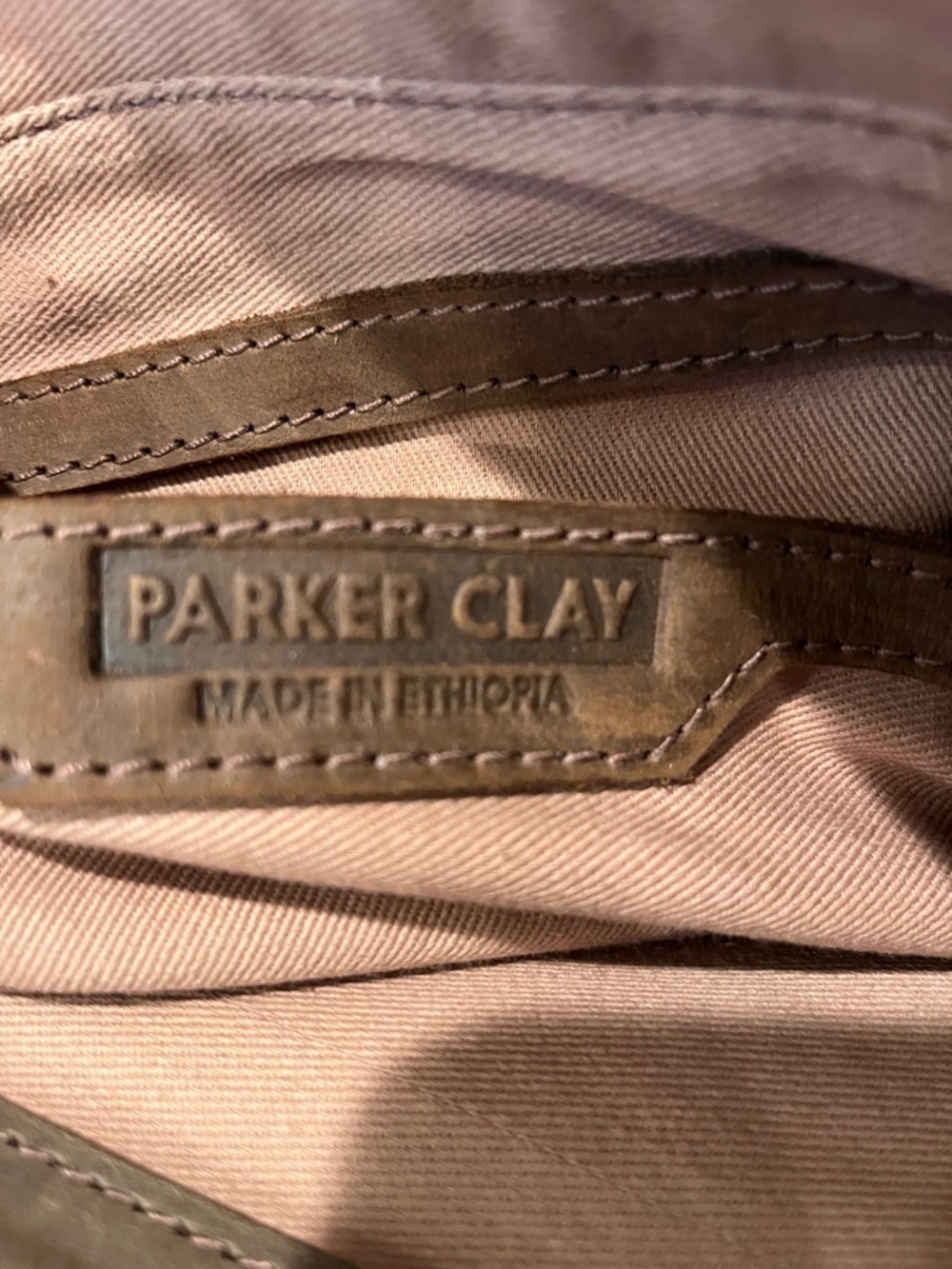 Parker Clay Eden Carryall Distressed Leather Tote Bag in Rust Brown - Picture 11 of 15